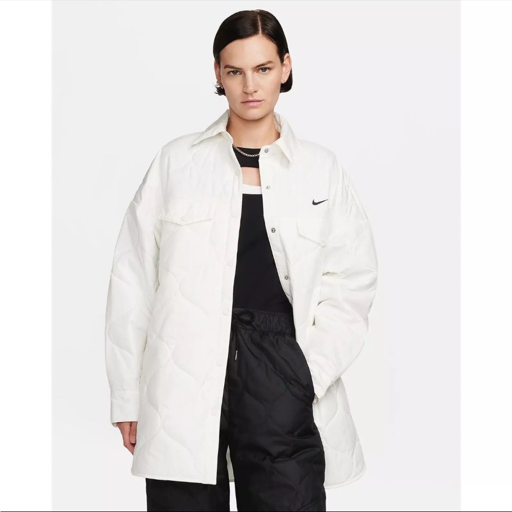 NWT Nike Women’s Quilted Trench Jacket. Size XL